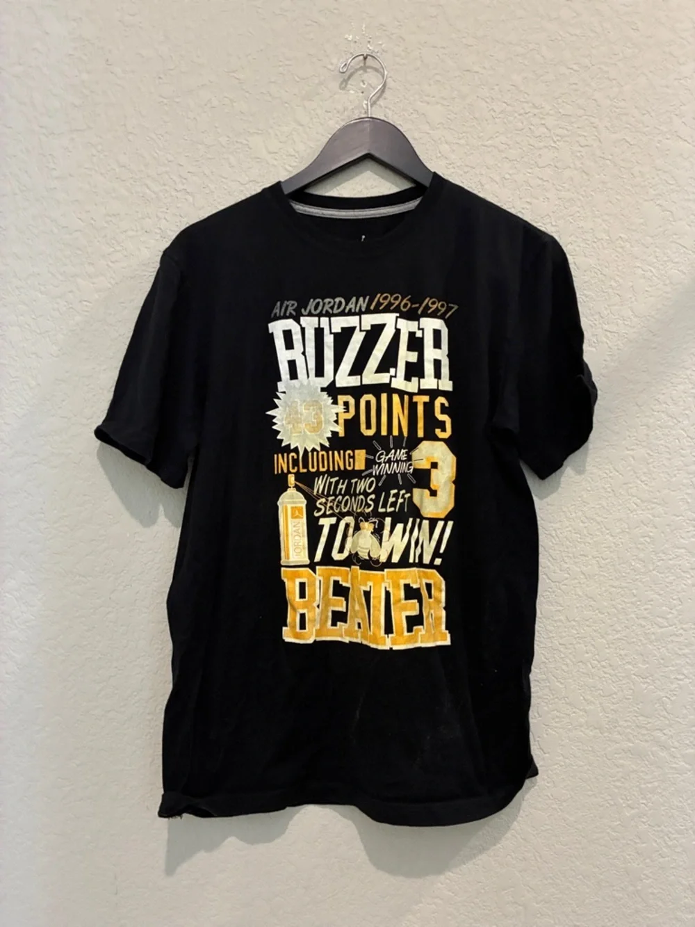 Jordan Black Short-Sleeve 'Buzzer Beater' Graphic Tee with Yellow & White Print